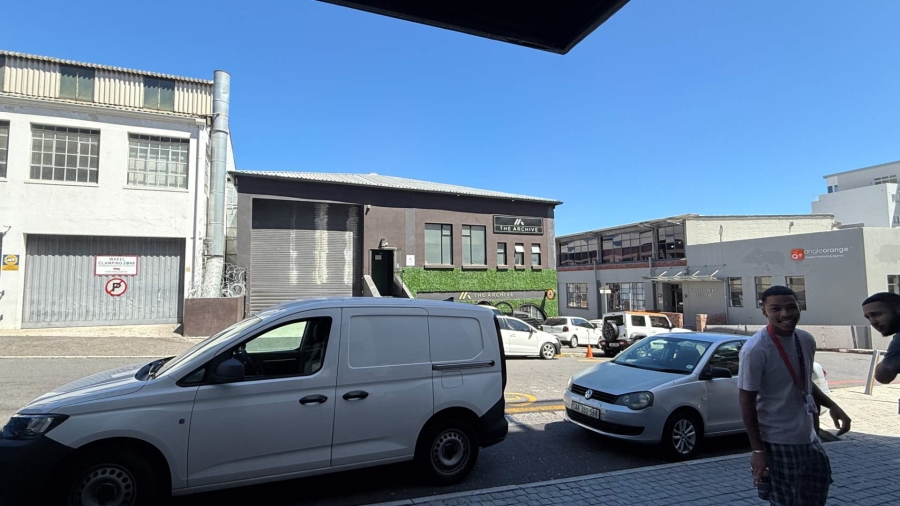 To Let commercial Property for Rent in Gardens Western Cape